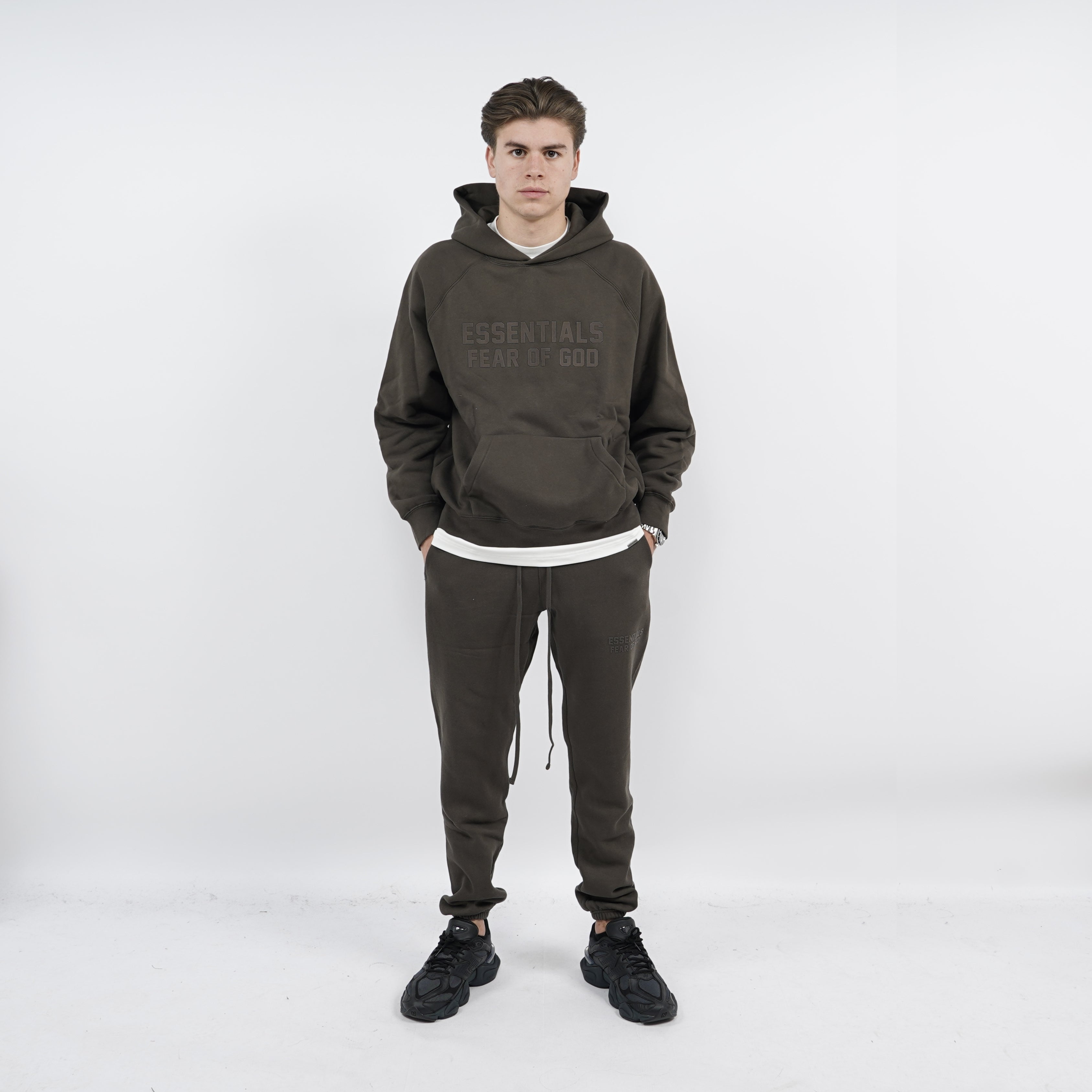 Fear of God Essentials Off Black Lange Broek